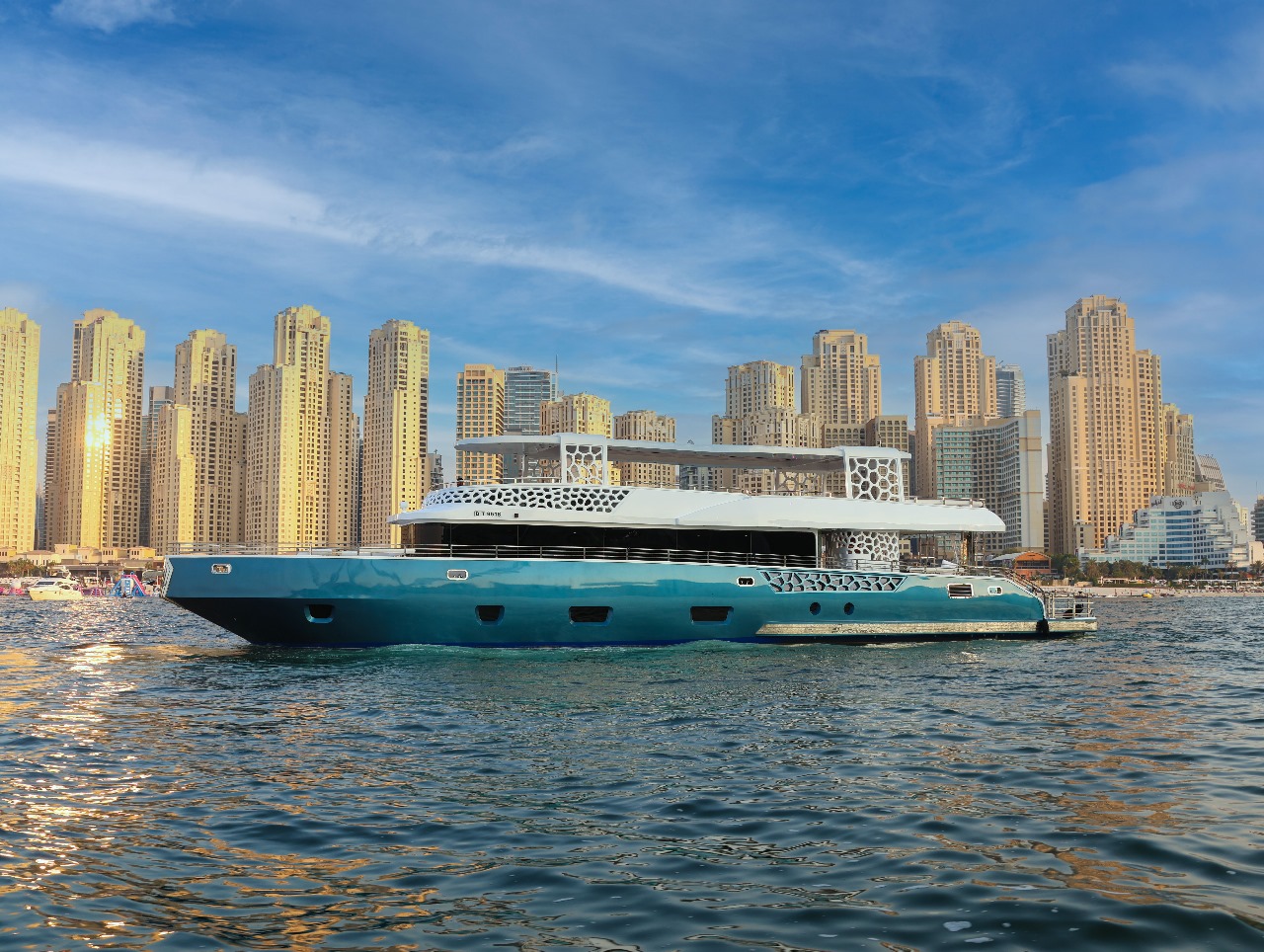 101ft Arabian Yacht — yacht rental in Dubai Marina, AED 4,000/hour
