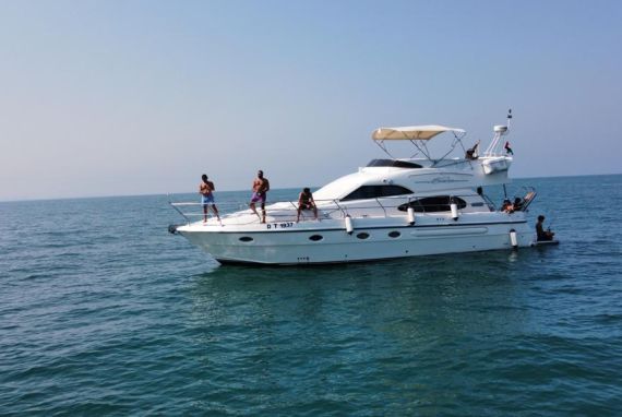 50ft Nam Yacht — yacht rental listing in Dubai Harbour, Dubai Marina