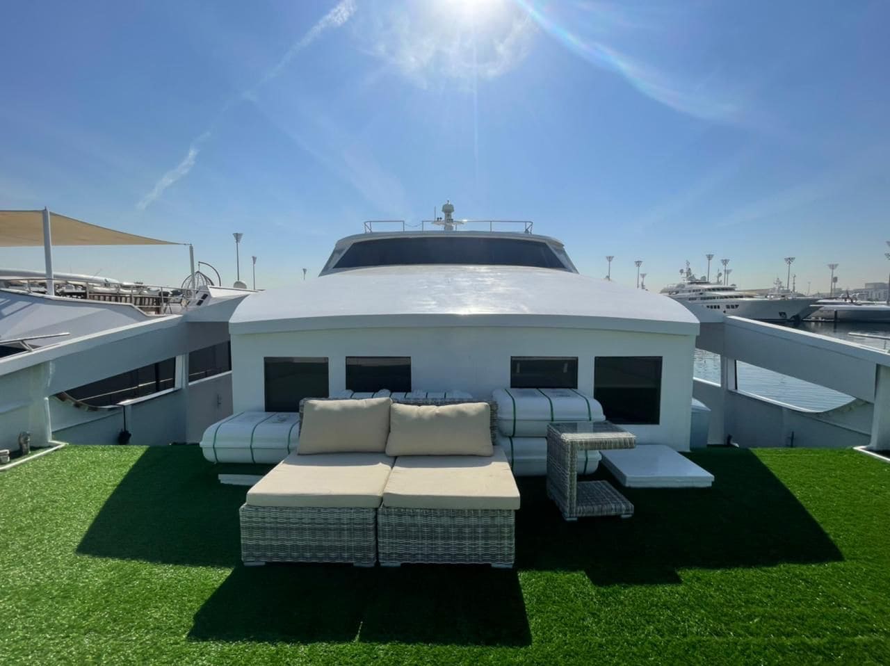 100ft Dream — yacht rental listing in Dubai Marina