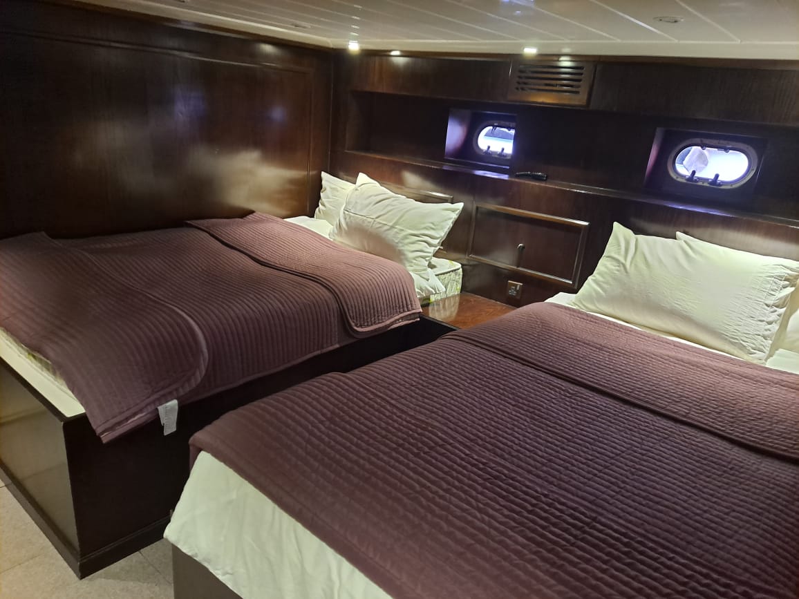 66ft Houseboat New Brand 2025