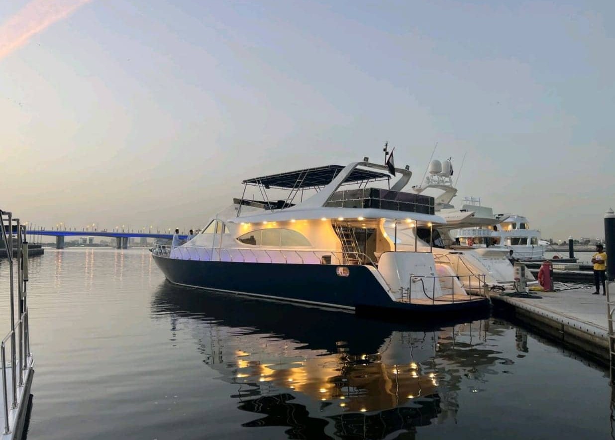 80ft Skyrah — yacht rental in Dubai Marina, AED 1,000/hour