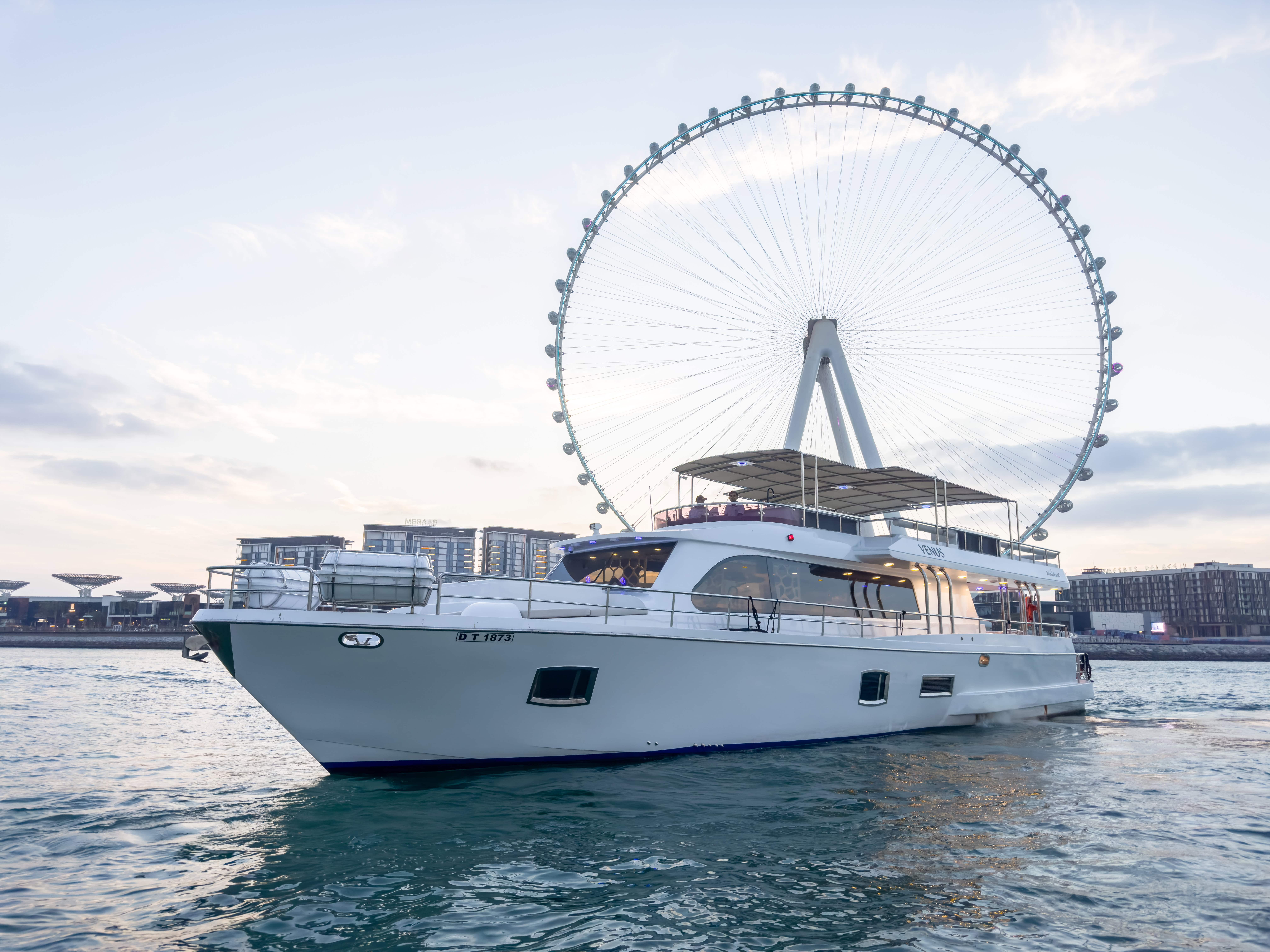 Luxury 85ft Yacht Rental Dubai Marina