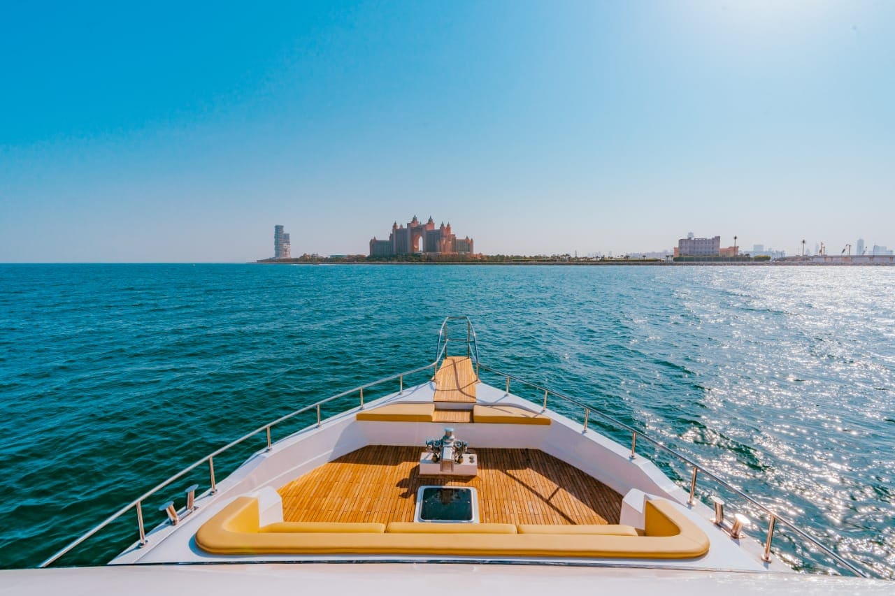 Luxury 95ft Yacht Rental Dubai Marina