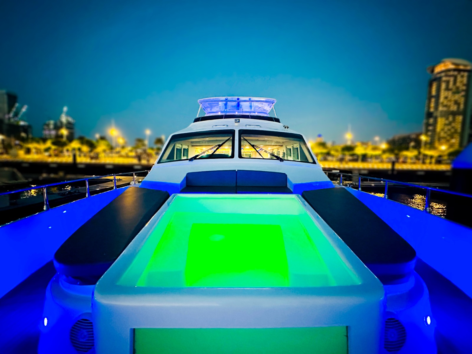 Luxury 90ft Yacht Rental Dubai Marina