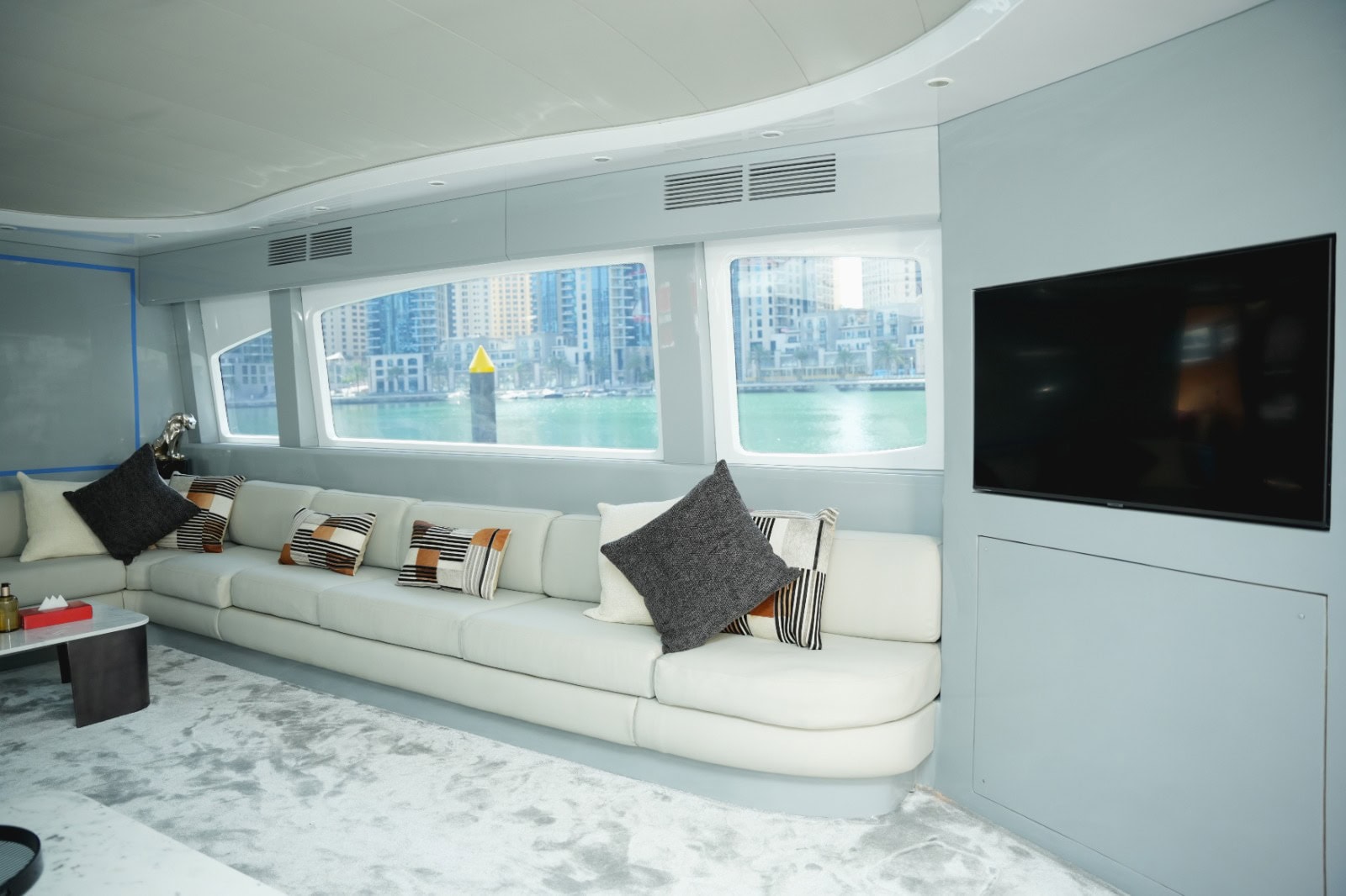 Luxury 82ft Yacht Rental Dubai Marina