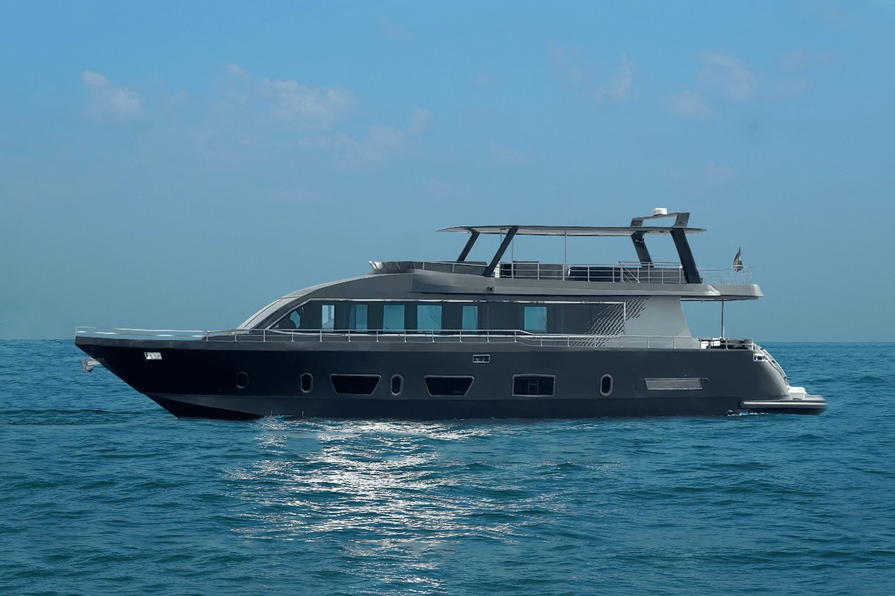 Luxury 100ft Yacht Rental Dubai Marina