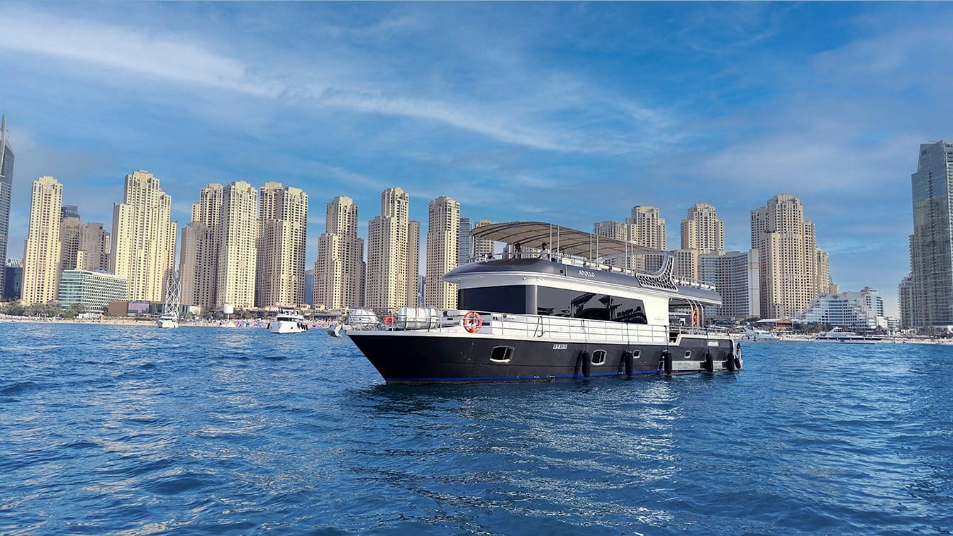 Luxury 85ft Yacht Rental Dubai Marina
