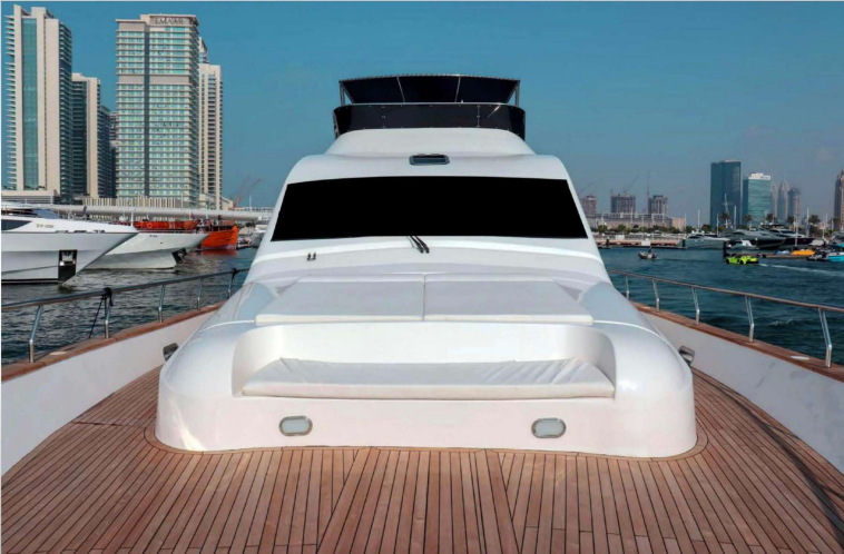 105ft Yacht — yacht rental in Dubai Harbour, Dubai Marina, AED 2,000/hour