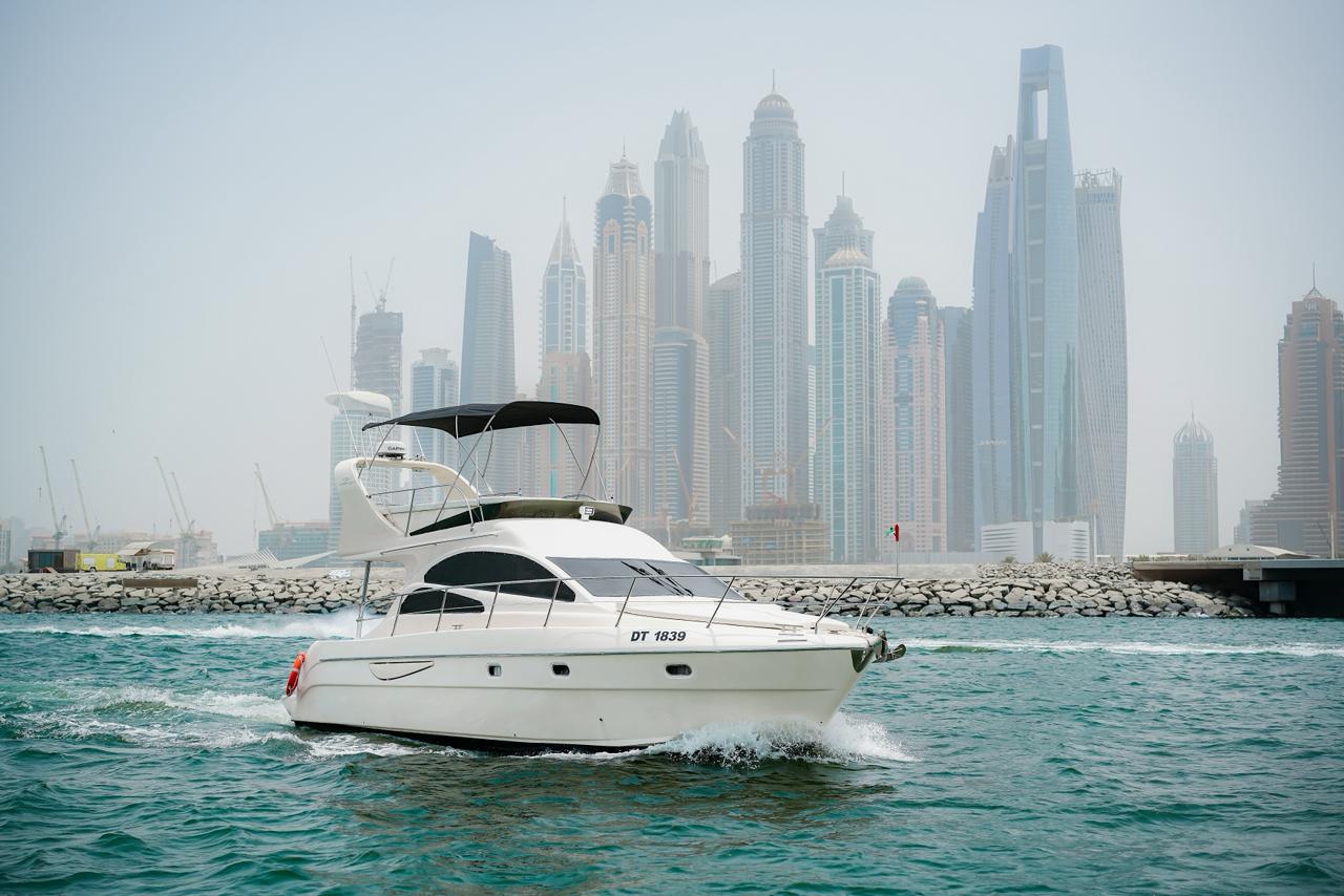 Luxury 47ft Yacht Rental Dubai Marina